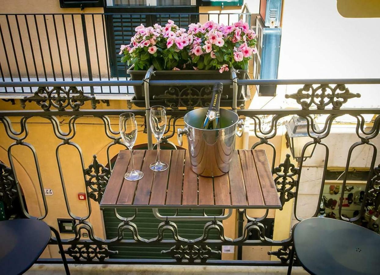 Le Suite Del Corso Cefalù Exteriör bild