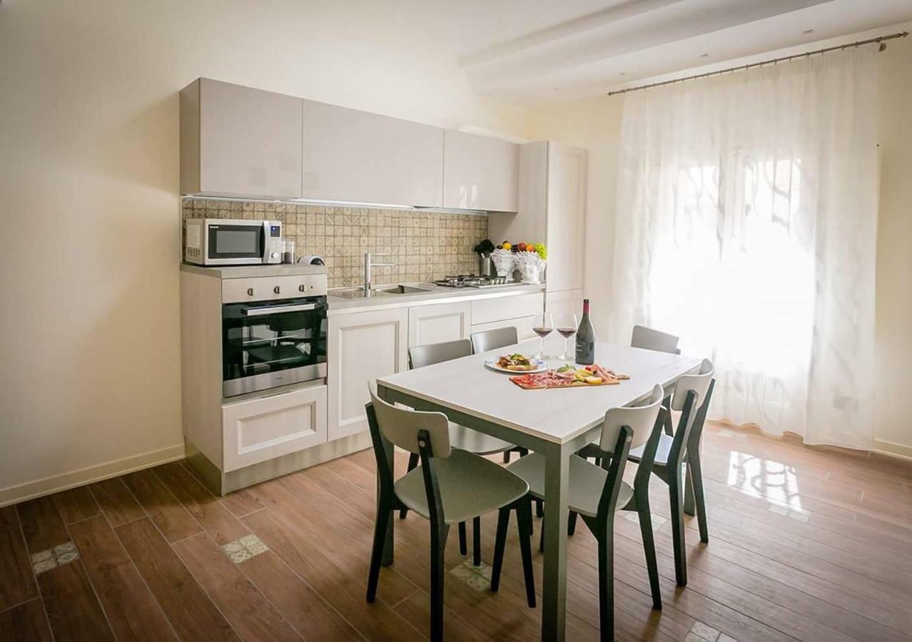 Le Suite Del Corso Cefalù Exteriör bild